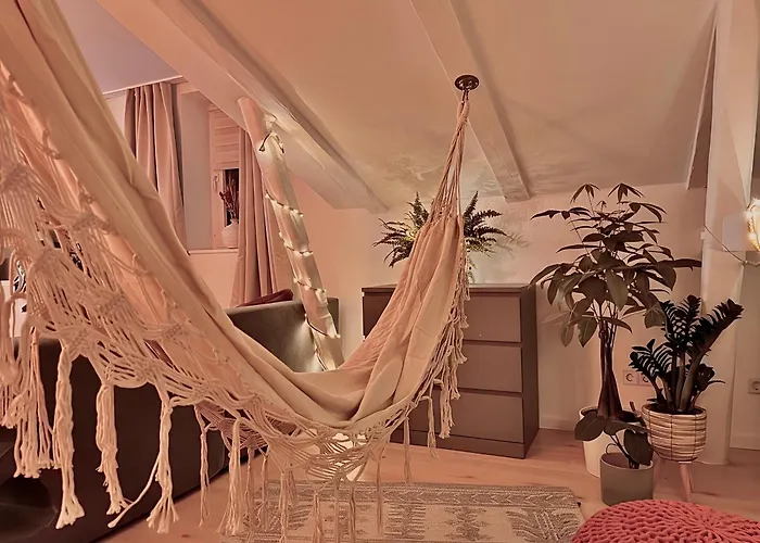 Gemuetliche Fachwerkwohnung Mit Haengematte, Elbnah 300m * Magdeburk